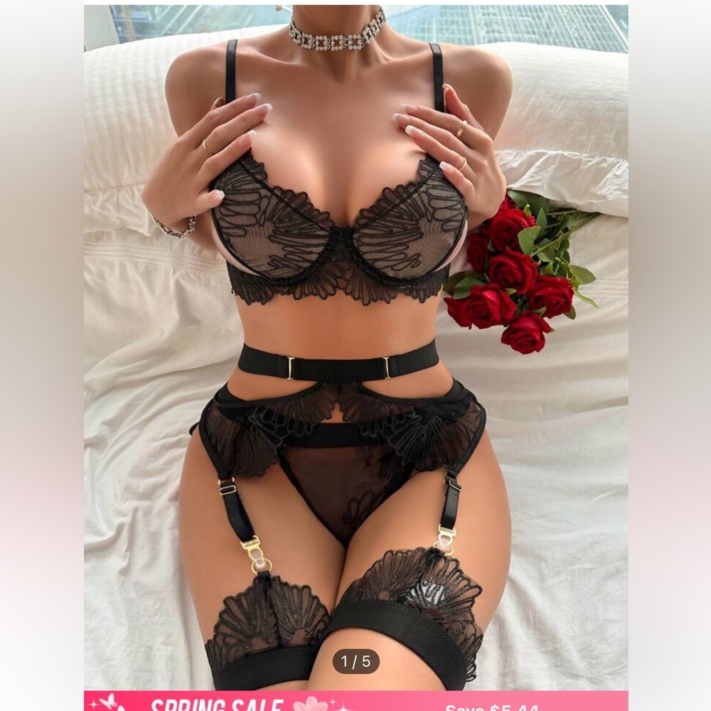 Black lingerie set, never worn